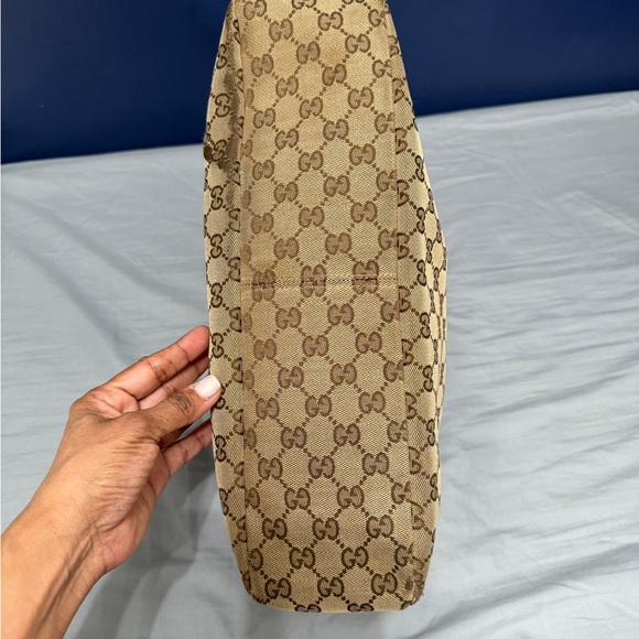 Gucci Monogram Medium Horsebit Chain Hobo - Picture 7 of 16